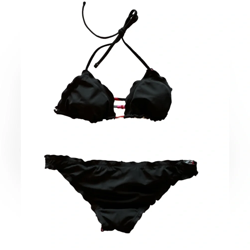Adorable Reversible RuffledSwimwear Bikini String Top Full Back Great Condition! - Picture 2 of 8